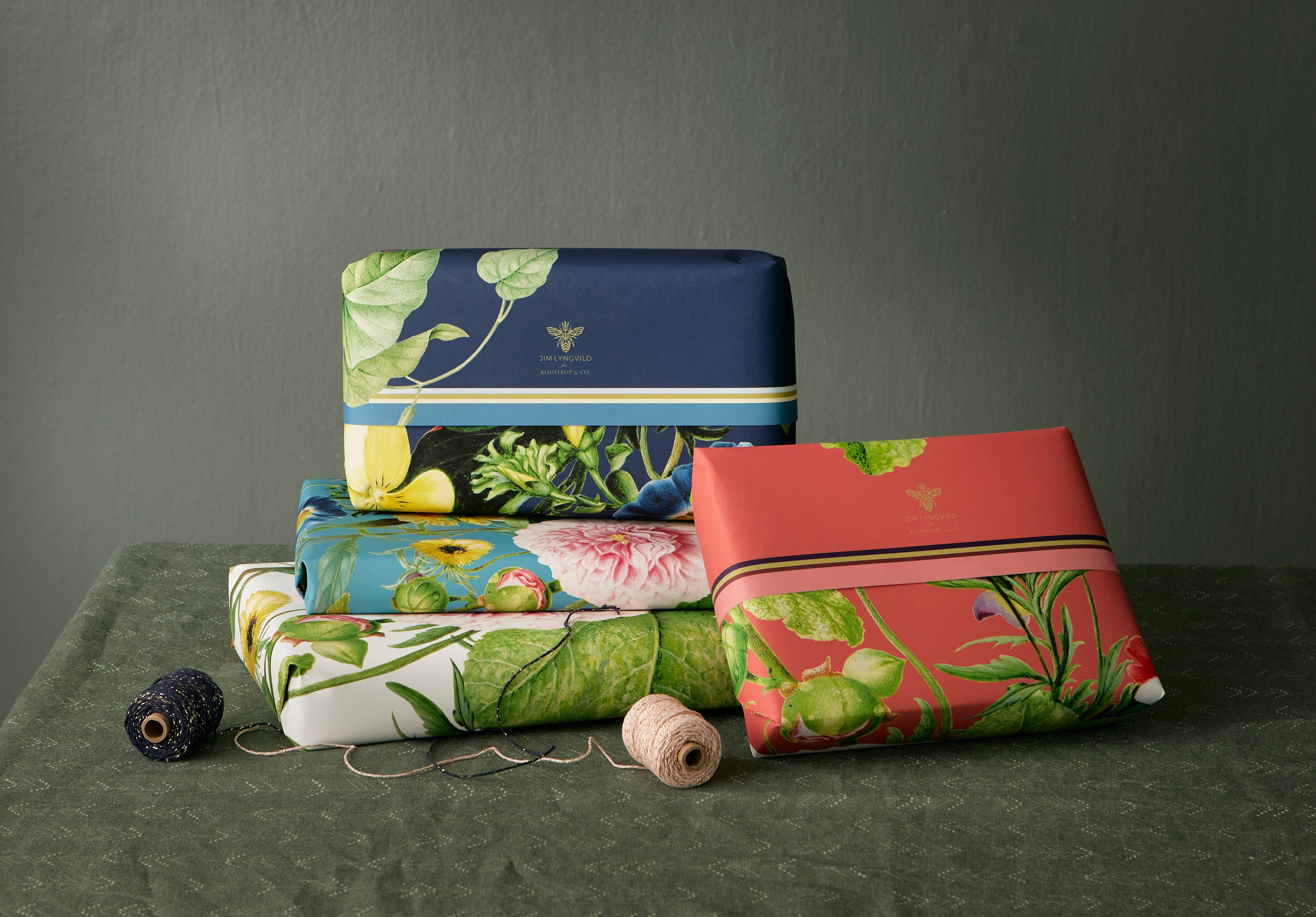 Gift wrapping Flower Garden - made of recyled paper 4 sheets